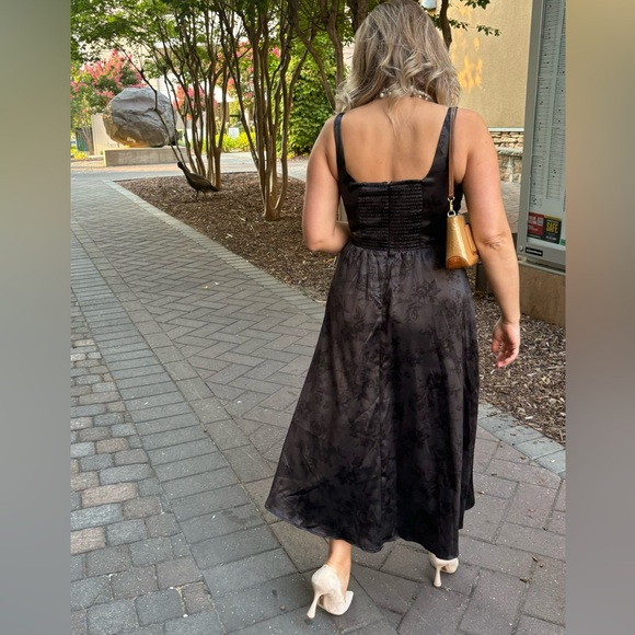 WAYF Corset Dress
Black and charcoal gray size S - Picture 2 of 14